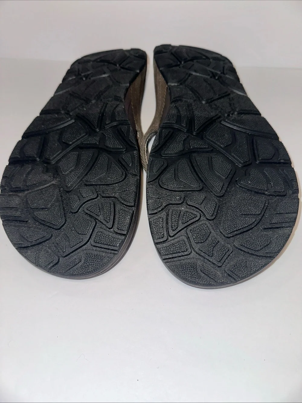 Skechers Men Relaxed Fit Luxe Foam Flip Flop Thong Brown Size 12 Never Worn